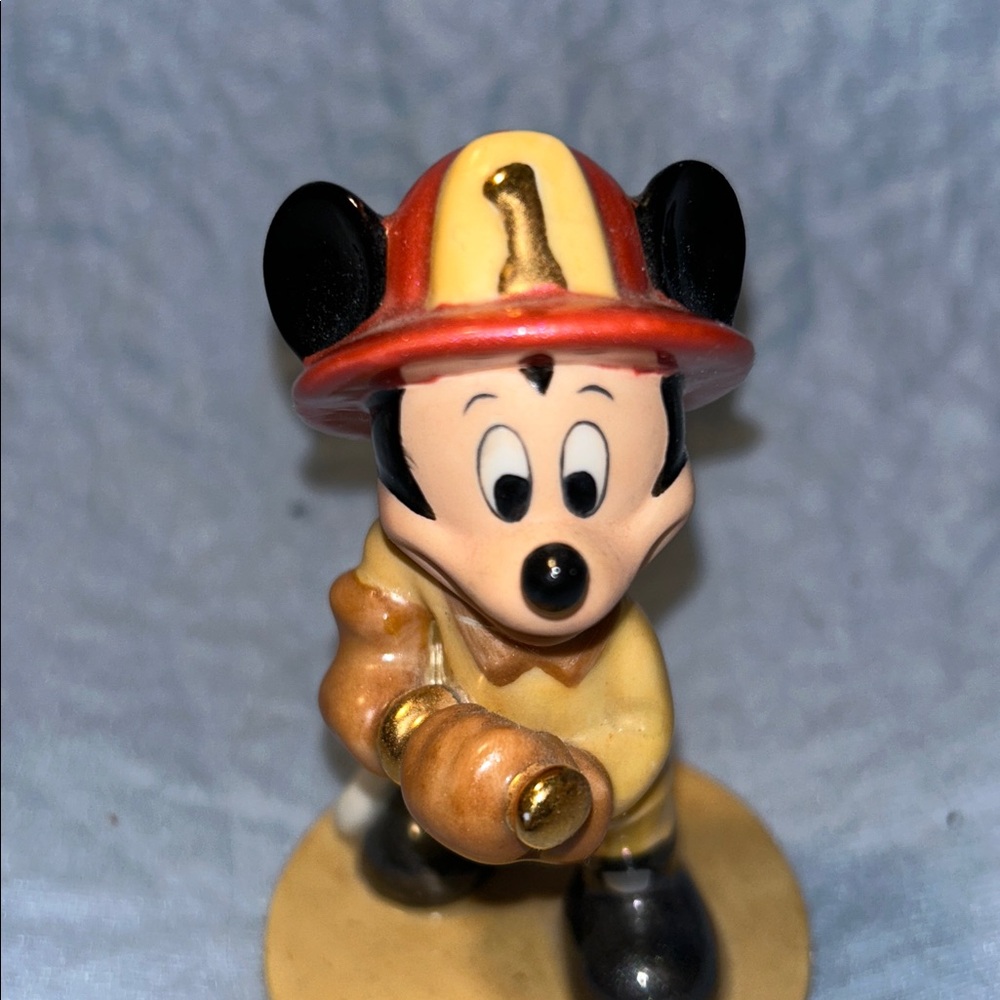 Disney Mickey Mouse Porcelain fireman ceramic figurine - Picture 3 of 11